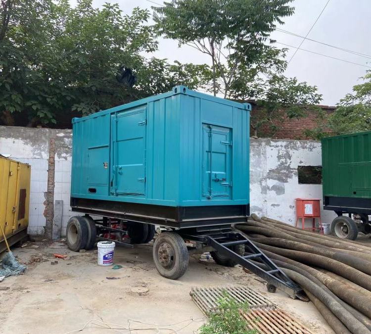 阿克塞柴油发电机机组的控制器是如何操作使用的?