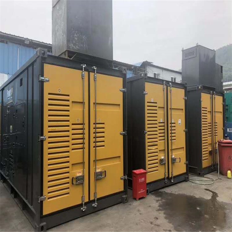 阿克塞温度变化对不同类型欠压保护装置的可靠性影响有何差异？