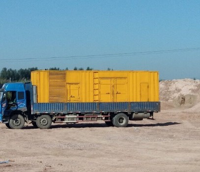 阿克塞海拔3000m以上地区的变压器外绝缘距离应如何确定？