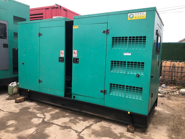 阿克塞怎样合理控制磷酸铁锂蓄电池的充放电倍率以延长其使用寿命？